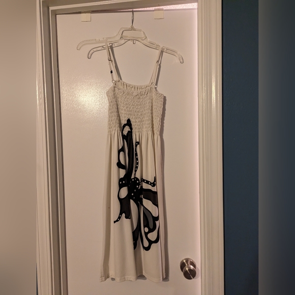 White and Black A-Line Maxi Dress - Picture 3 of 6